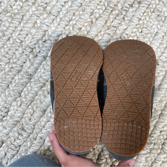 Toms Viv Geometric Sandals slides size 7 - Picture 2 of 6
